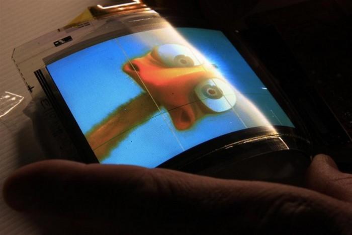 LG запускает в массовое производство изогнутые OLED-дисплеи для своих смартфонов